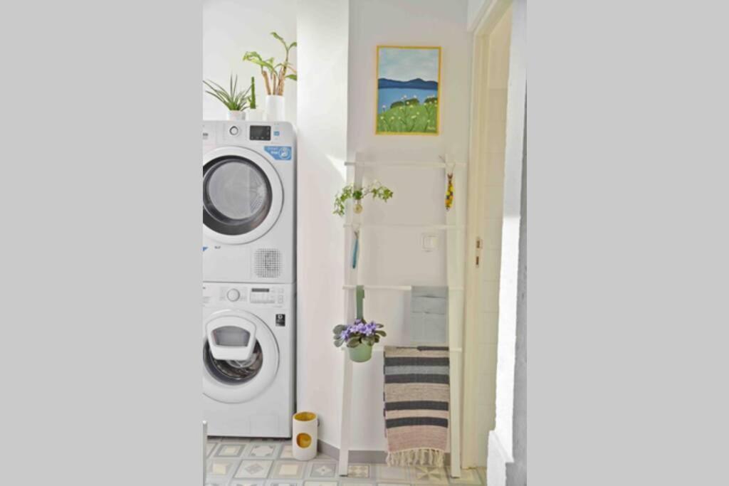 Two Bedroom Cozy Flat By River In Quiet Art Zone Lisboa Extérieur photo